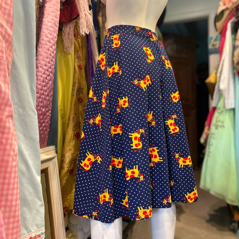 70s Cutie Cow Skirt - Picture 3 of 12
